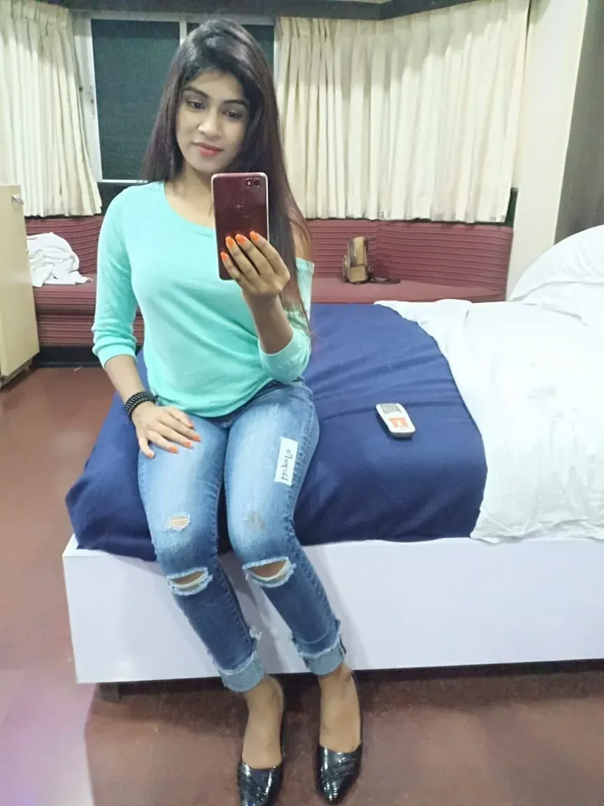 Surat High Profile Call Girl for Premium Clients Get Honeymoon-style Intimacy