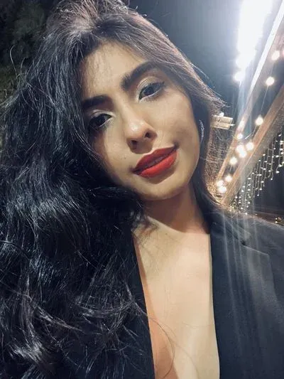 Royal Escort Girl in Surat Ready to Give Extreme Happiness