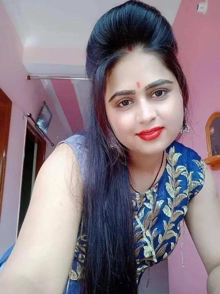 Ahmedabad hot and sexy figure newly married call girl will drive you mad