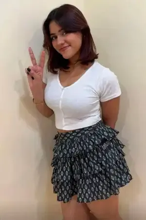 Hot and Sexy Young Escort Girl in Kochi Instant Availability