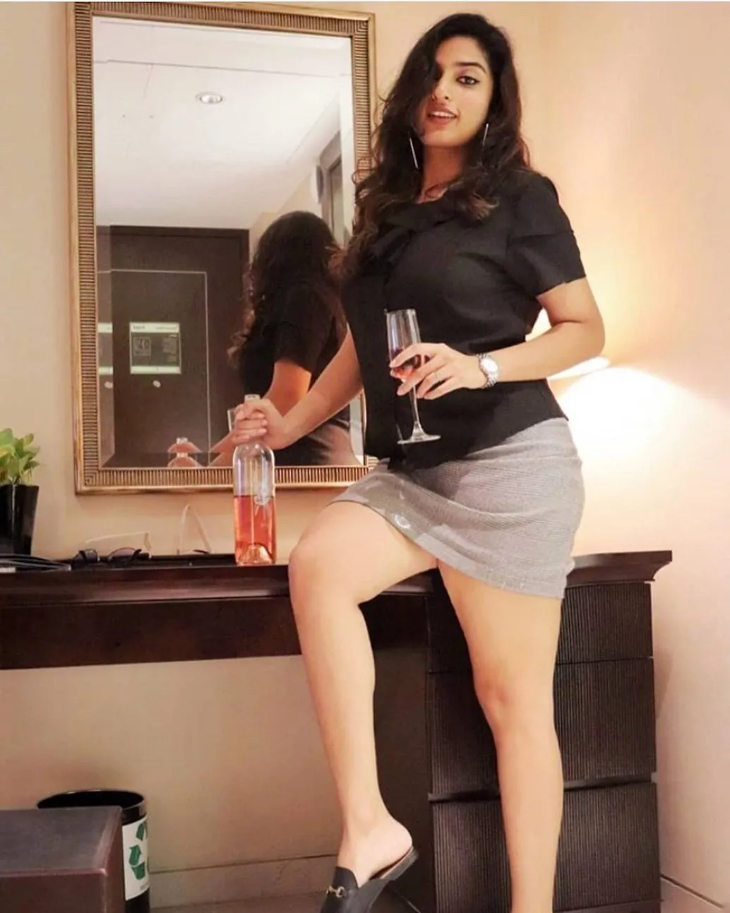 Cash Payment Genuine VIP Call Girl Service Available in Bheemtal