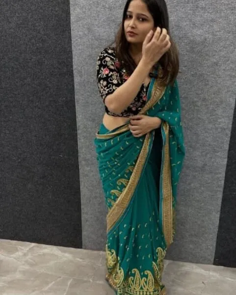 Book Hot Bhabi Call Girl in Chandigarh With Free Home Delivery