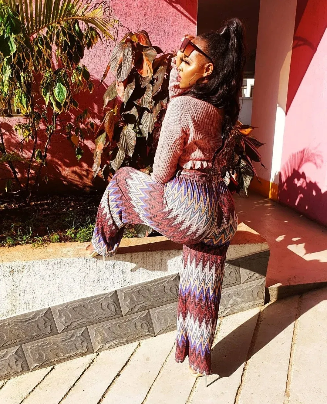 Take High Profile African Call Girl Name and Number in Delhi