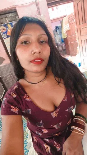 Independent Bhabi Call Girl in Lonavala for Group Sex
