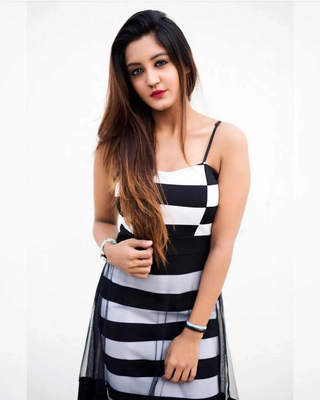 Almora Low-cost Call Girl Give 100% Satisfaction 24 Hours Available