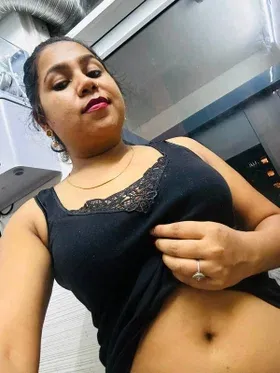 Bhabi Call Girl in Mohali Giving Threesome Service at a Cheap Rate Call Now for Your Group