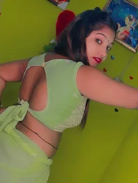 Desi Bhabi Call Girl in Moradabad Provides Door To Door Services