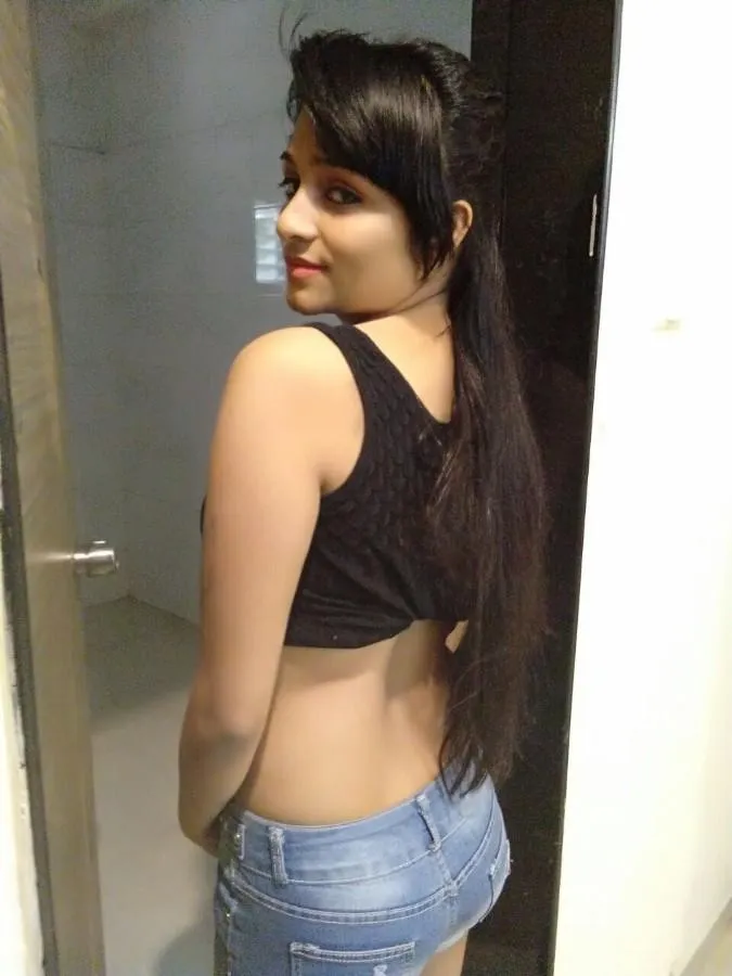 Get Low Cost Trans Call Girl Service in Azamgarh