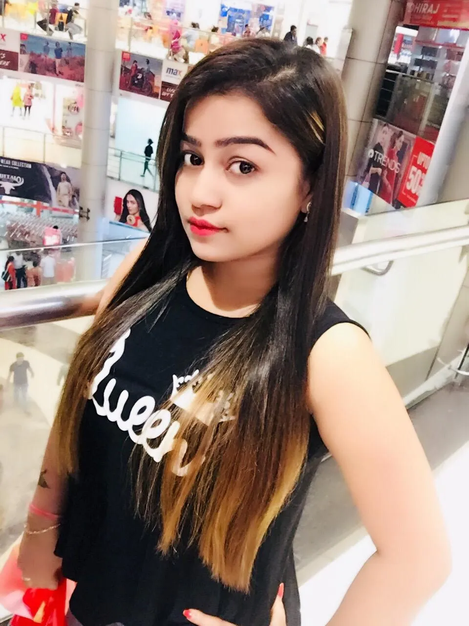 VIP Outcall Service Provided by Chennai Young Escort Girl